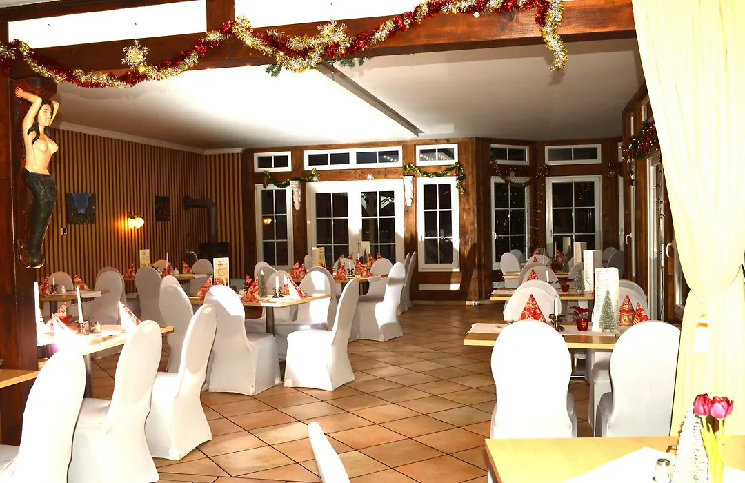 Strandhotel Buckow gut-Hotels SEE-1