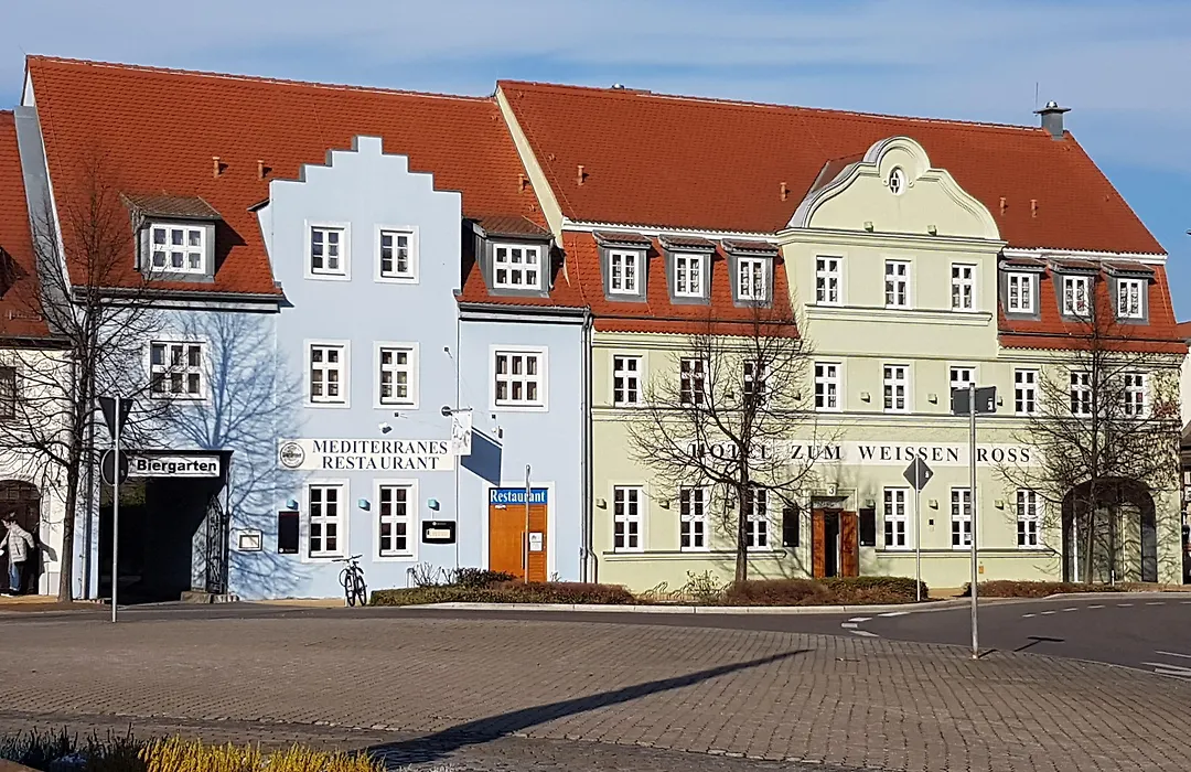 Hotel Zum Weissen Ross-1