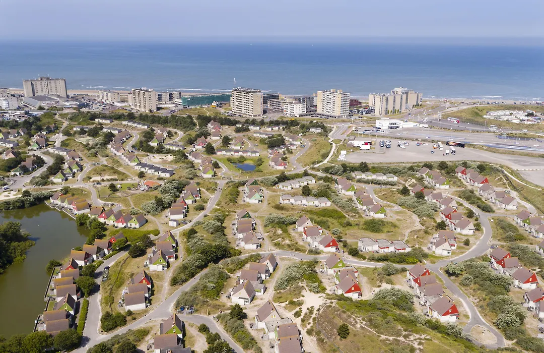 Beachhotel Zandvoort By Center Parcs-1