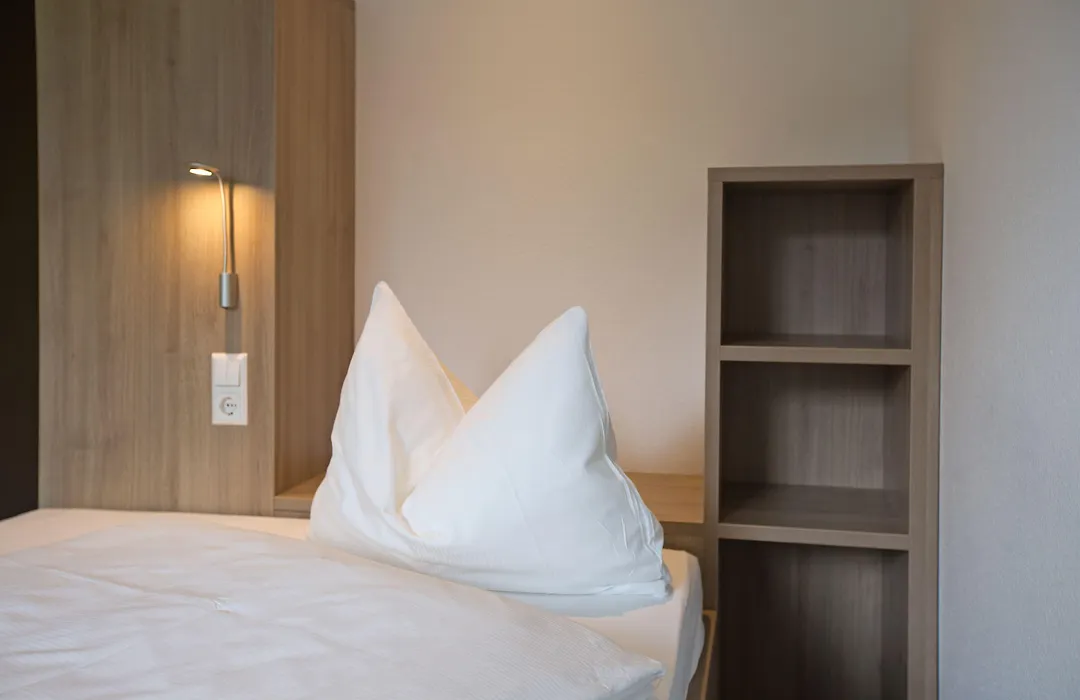 a2 HOTELS Denkendorf - Airport&Messe-1