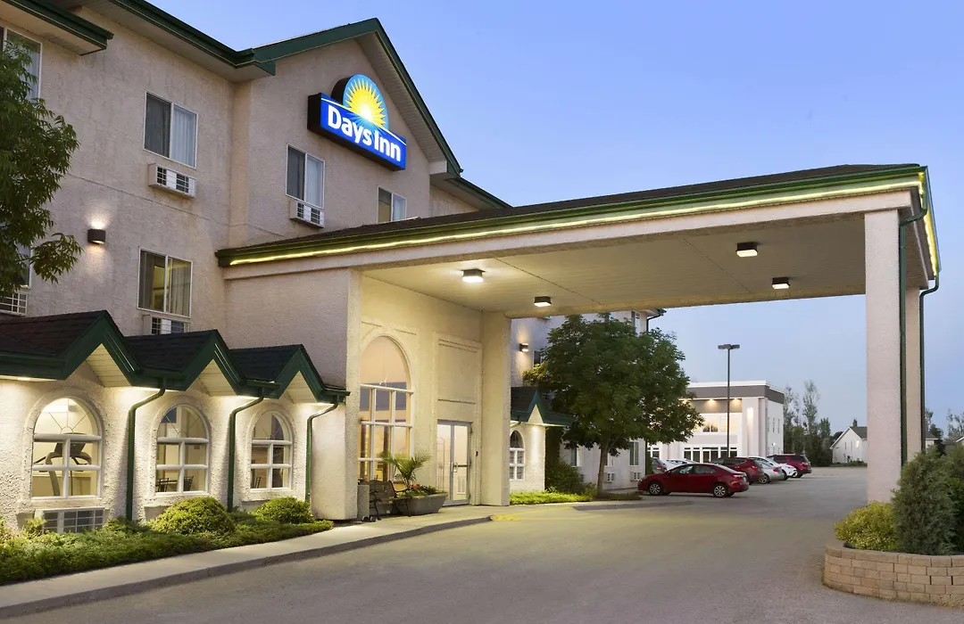 Days Inn By Wyndham Steinbach-1