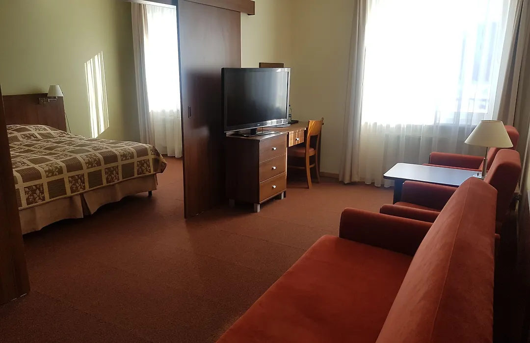 Hotel Olivia-1
