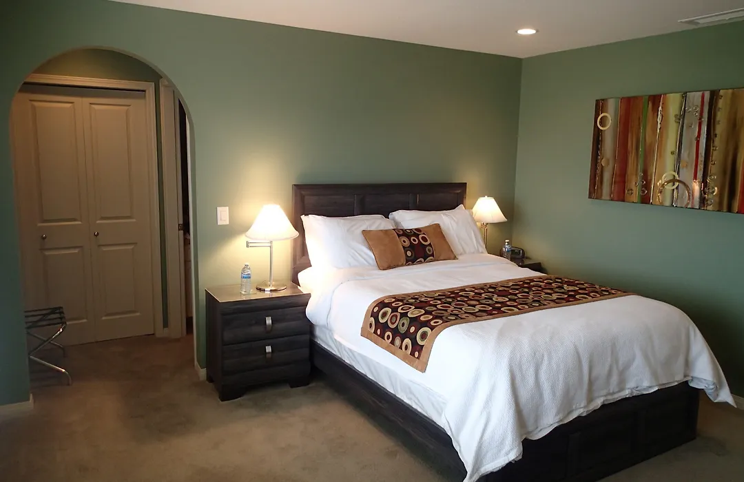A View Of The Lake B & B-1