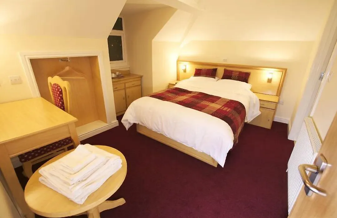 Gateway Hotel-1