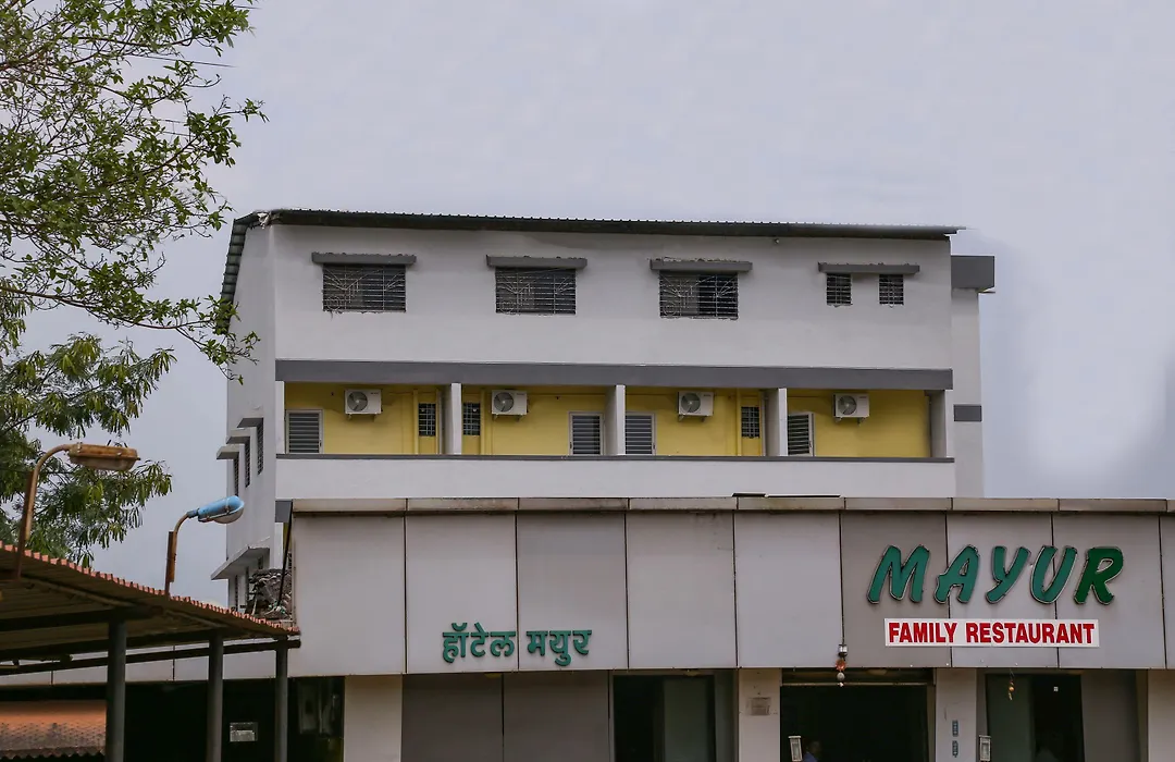 Oyo Flagship 22066 Hotel Mayur-1