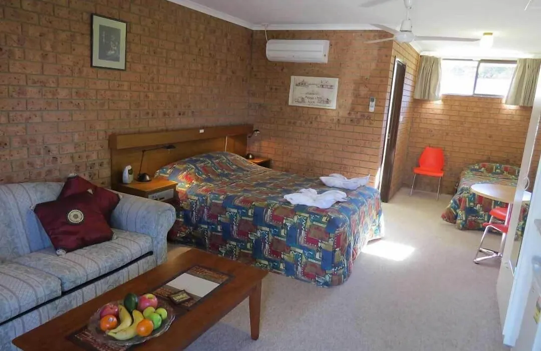 Colonial Motor Inn Pambula-1