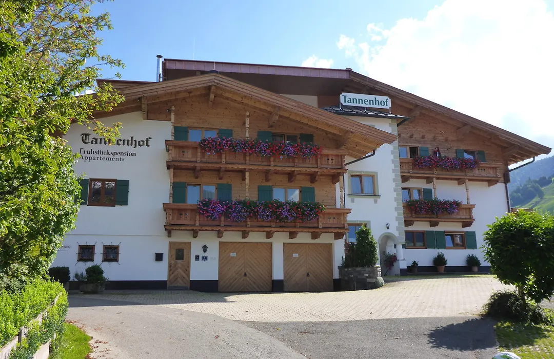 Fruehstueckspension Tannenhof-1