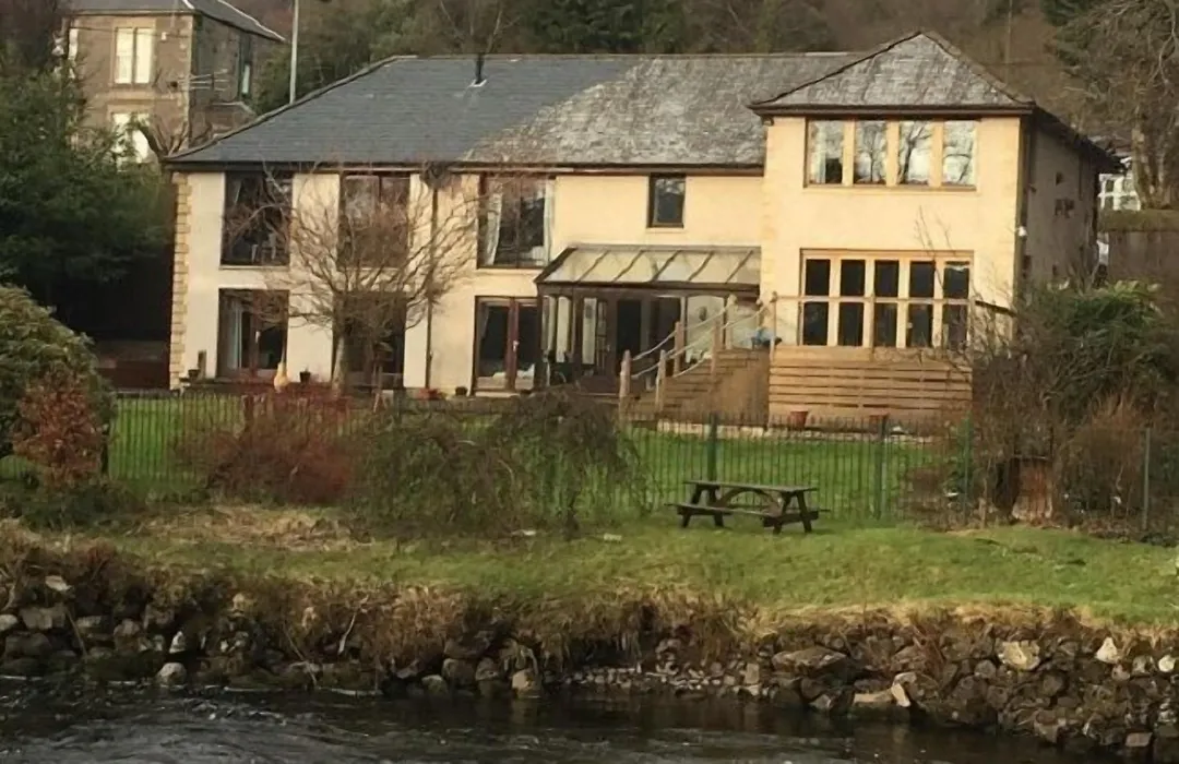 Riverside House-1