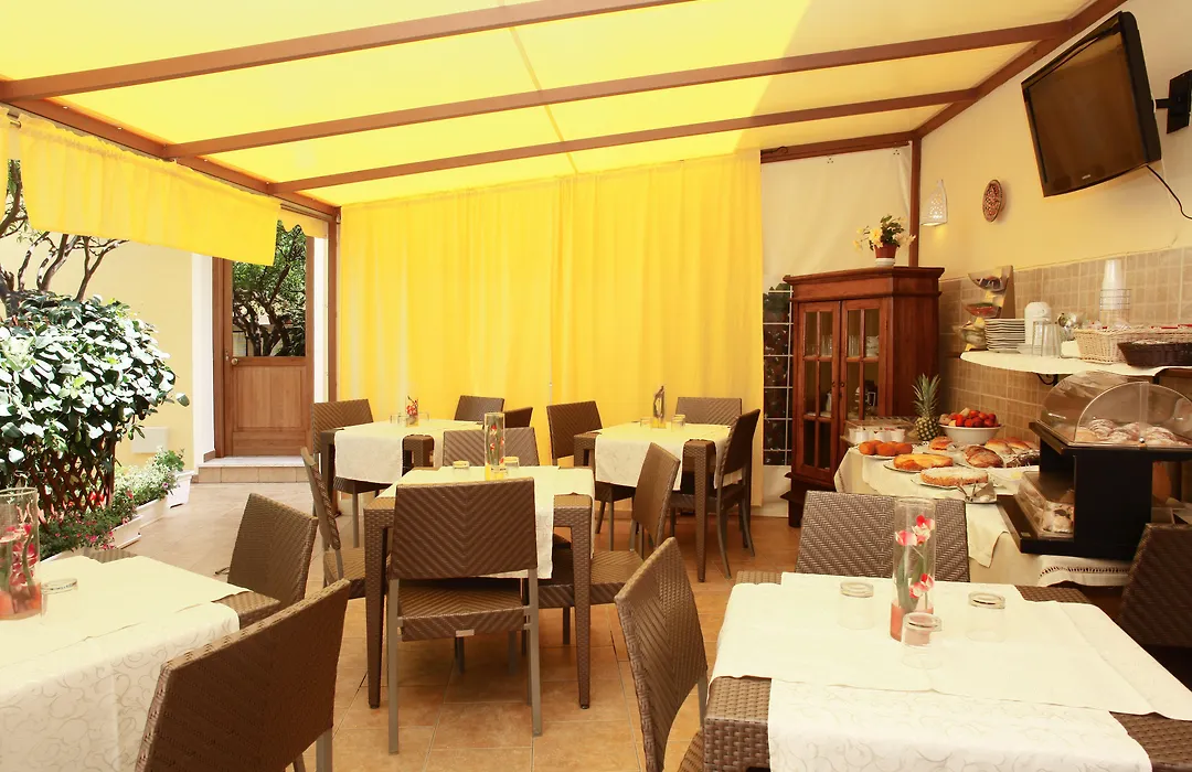 Coralia Bed & Breakfast-1
