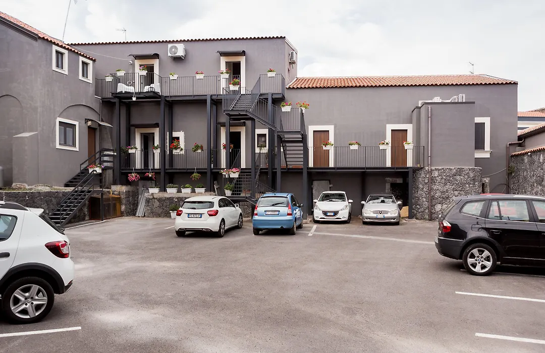 Scuto Home-1