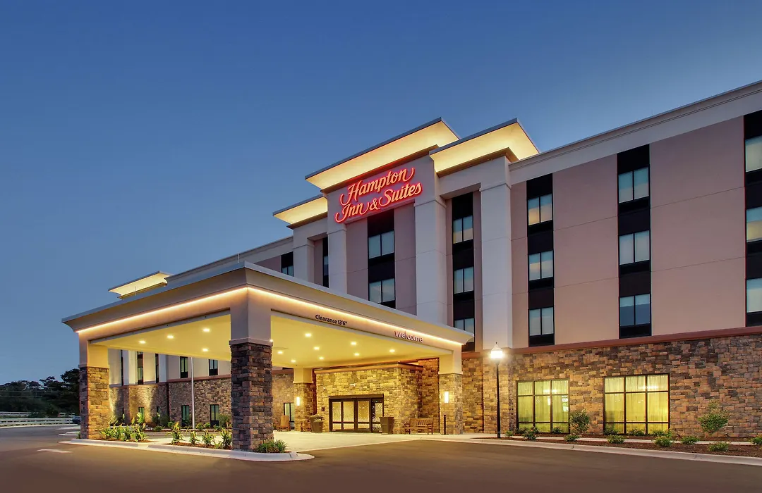 Hampton Inn & Suites By Hilton Southport-1
