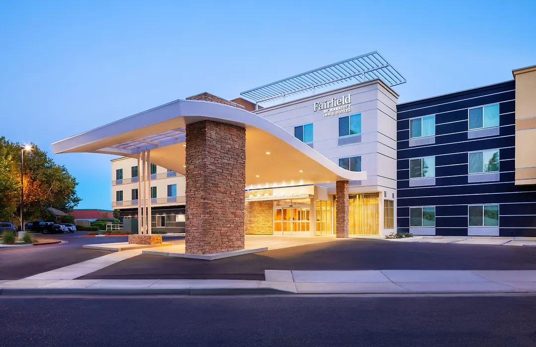 Fairfield Inn & Suites By Marriott Fresno North/Shaw Avenue-1