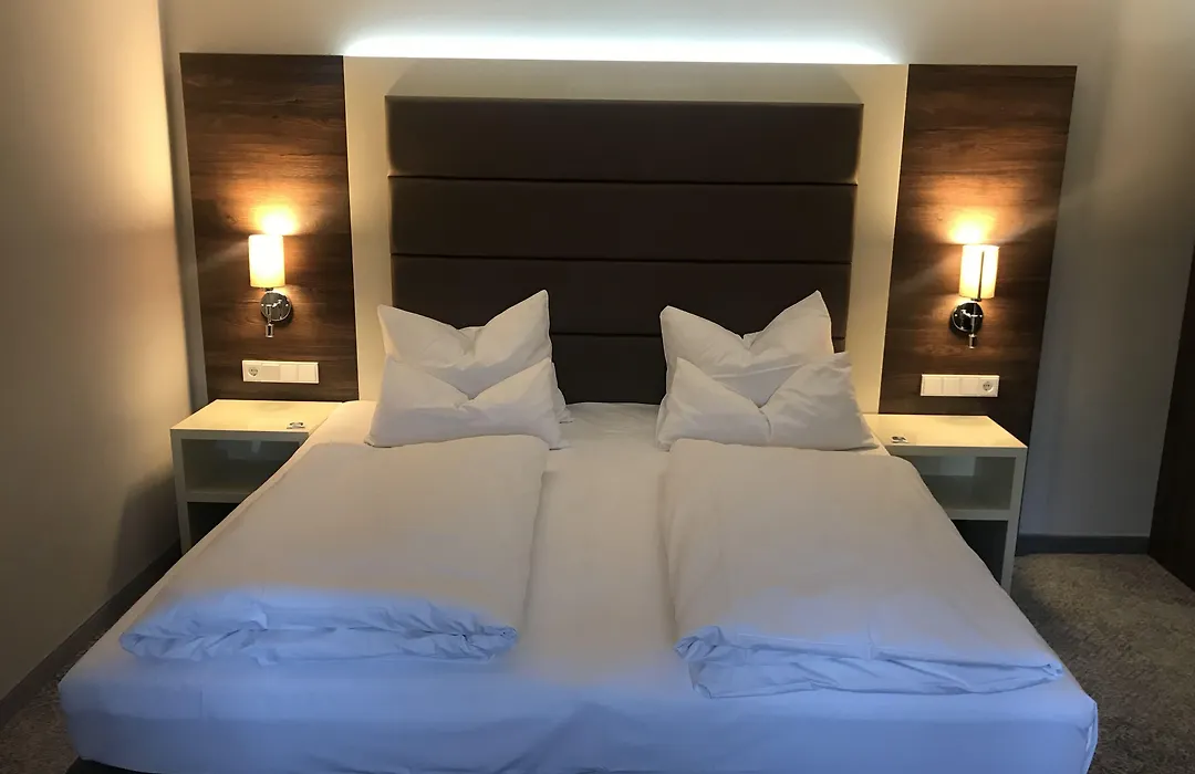 Hotel Haus Delecke-1