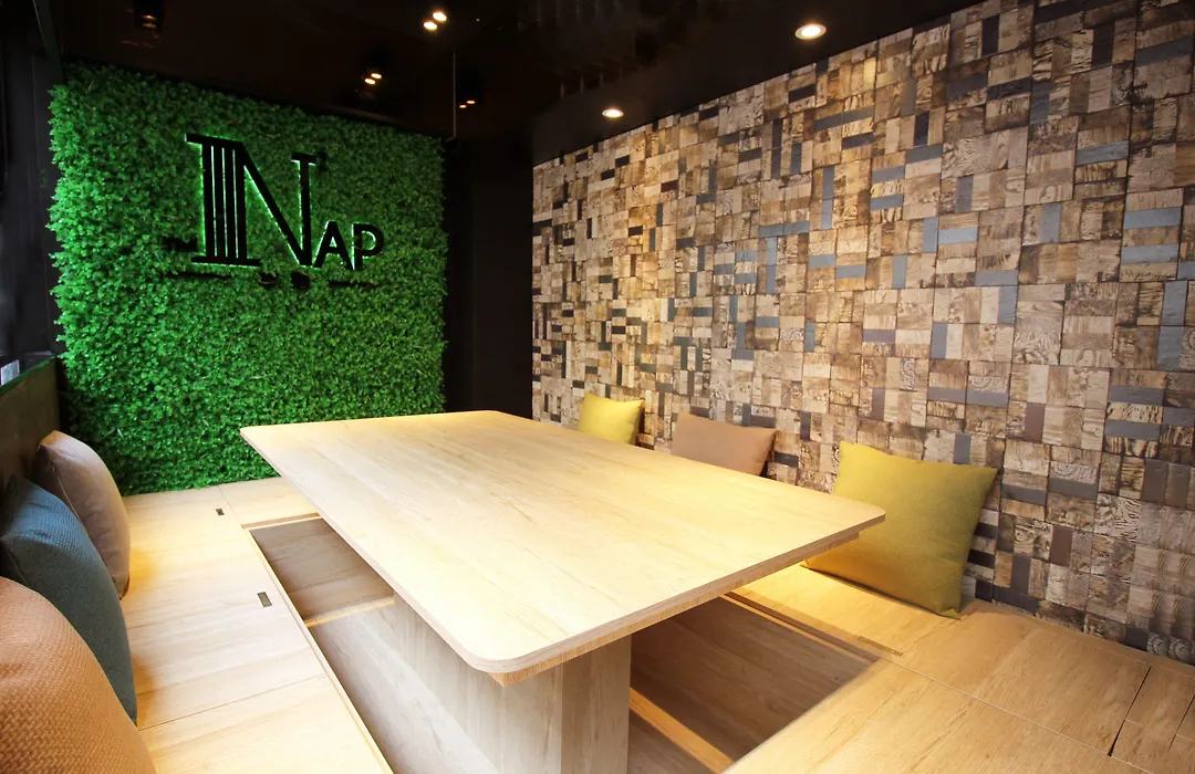 Nap Hella Inn-1
