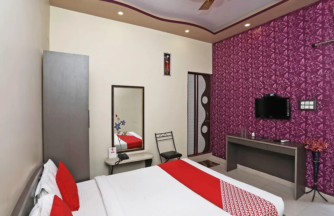Oyo 24553 Paradise Inn Newtown-1