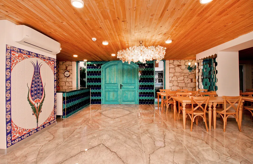 Dam Hotel Lara-1