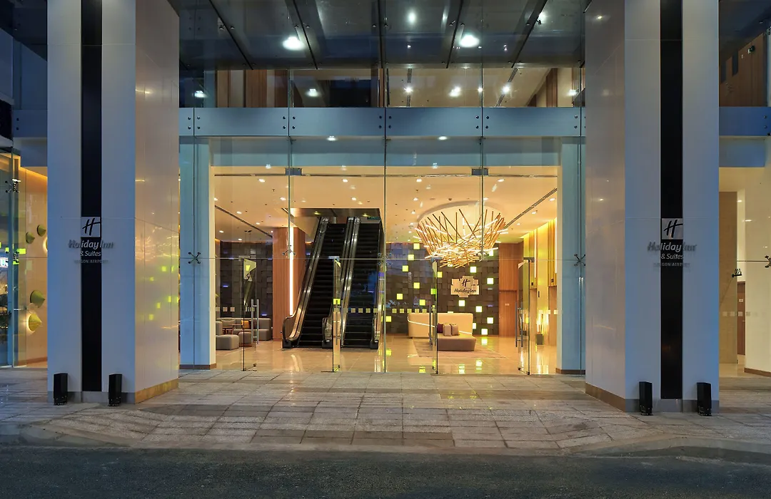 Holiday Inn & Suites Saigon Airport By Ihg-1