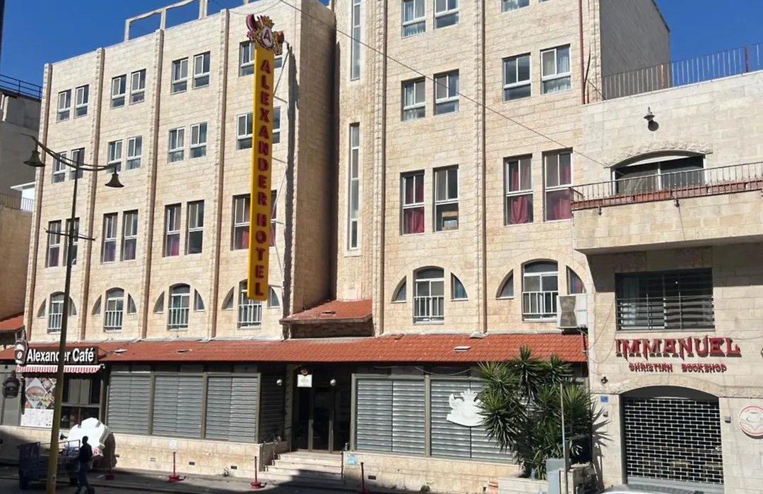 Alexander Hotel-1