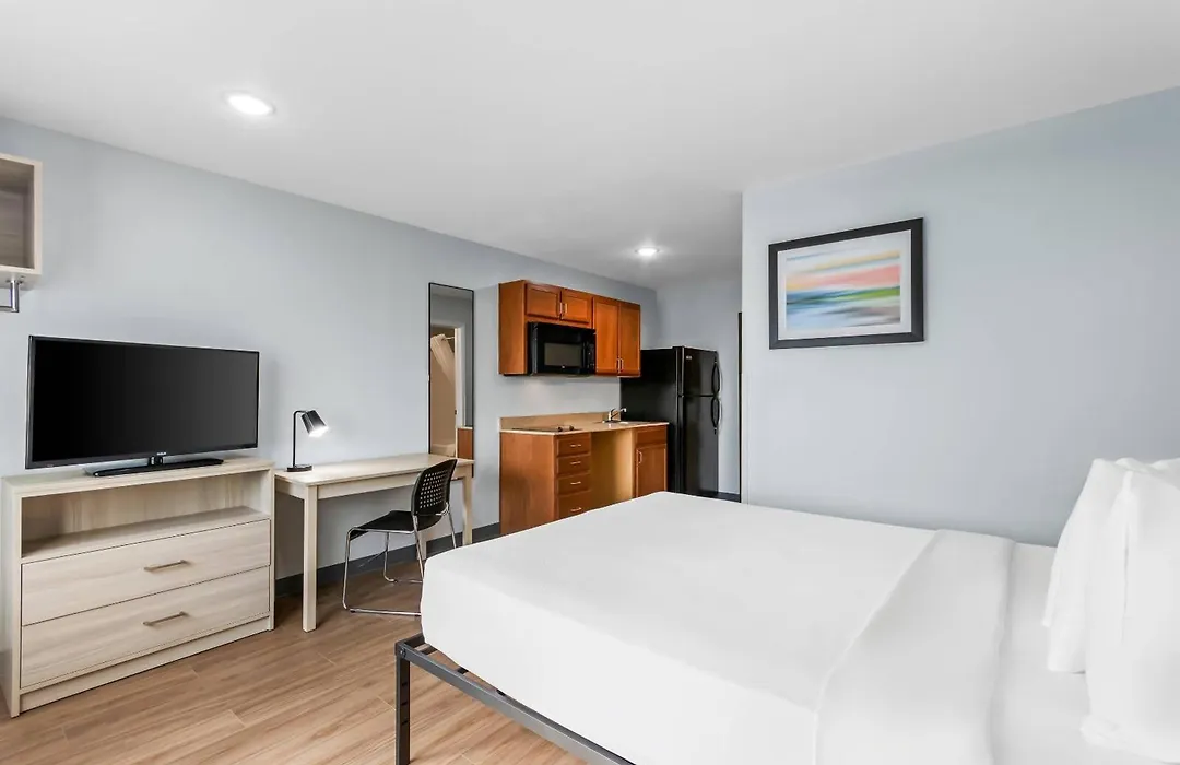 Birch Hill Suites Clarksville-Louisville North-1