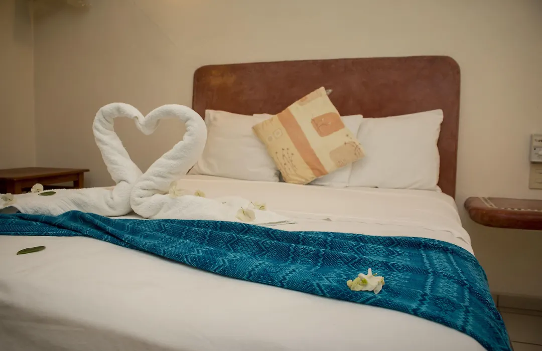 Canto del Mar Hotel - Zihuatanejo - Suites con Cocina-1