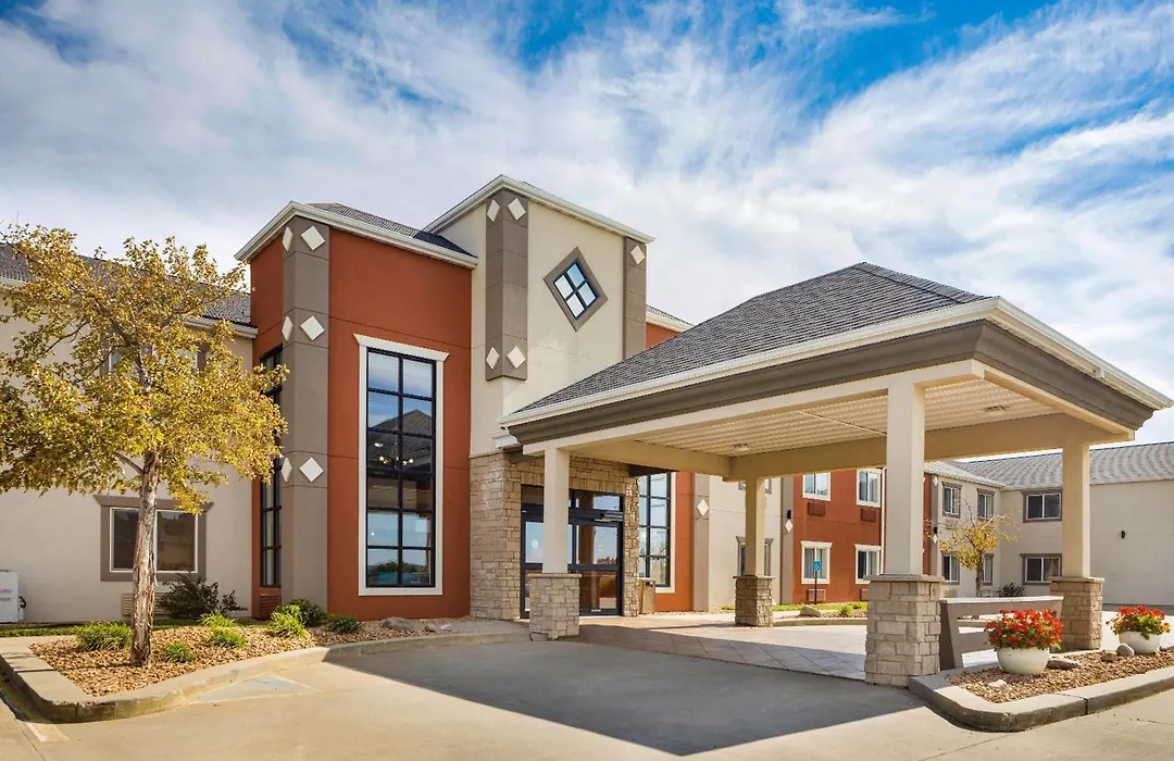 Howard Johnson By Wyndham Oacoma Hotel & Suites-1