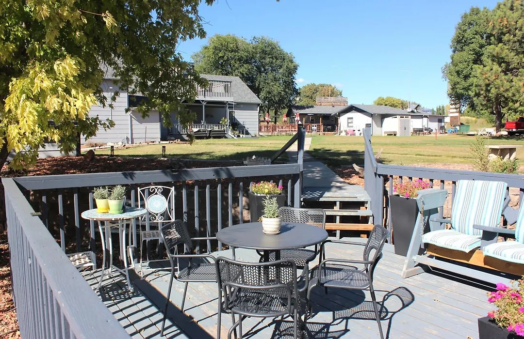Sweetgrass Inn Bed & Breakfast-1