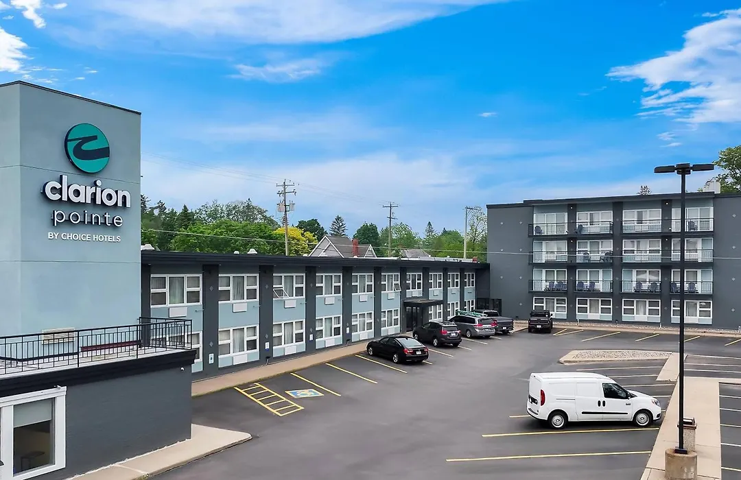 Clarion Pointe Rhinelander Downtown-1