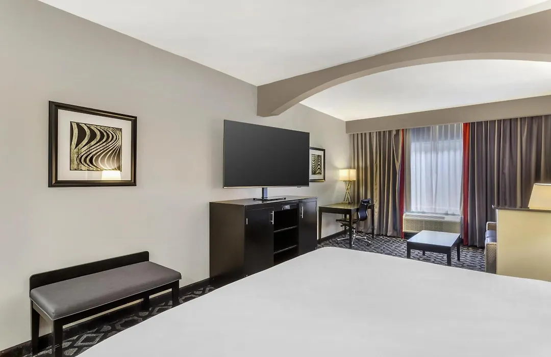Best Western Plus Laredo Inn & Suites-1