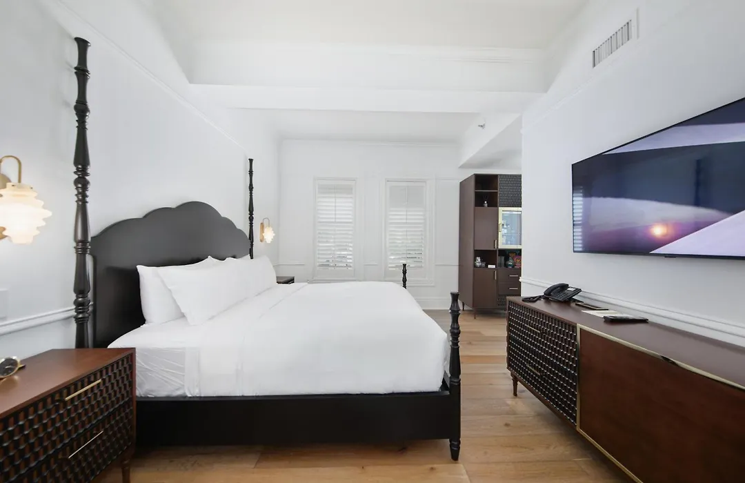 Fairmount Hotel-1