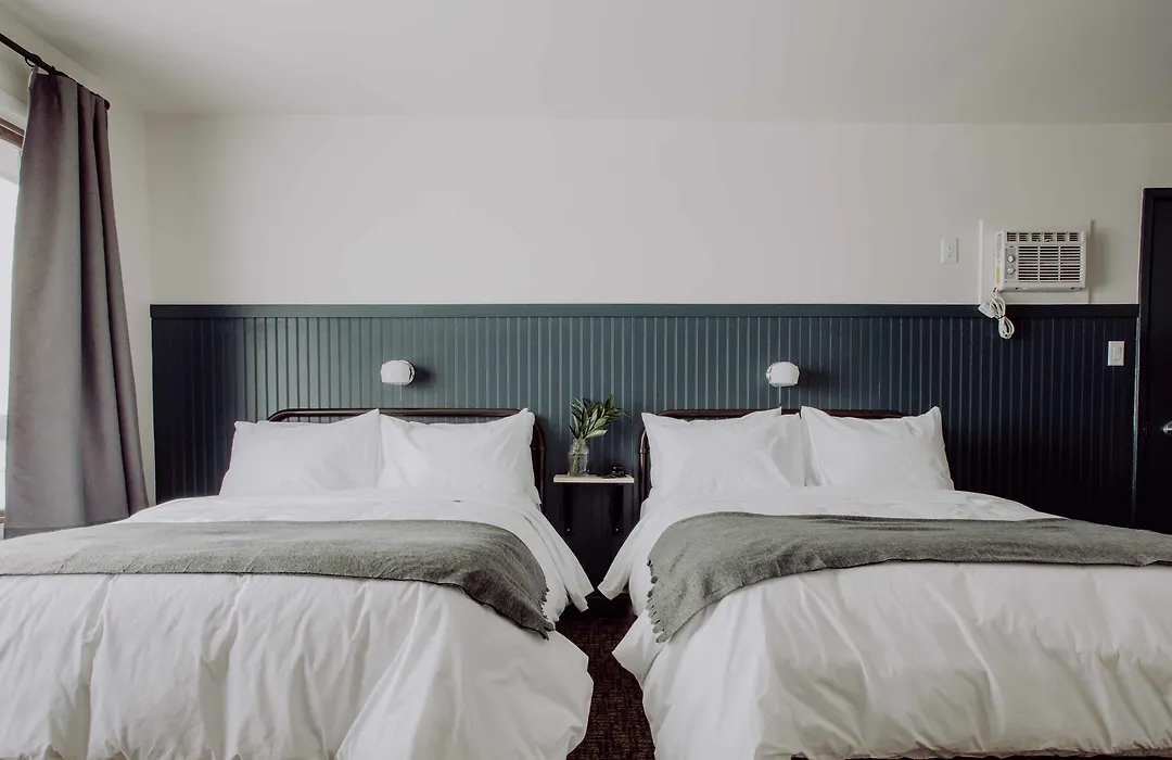 The Bayview Motel - Fort Frances, On - Lakeside Motel-1