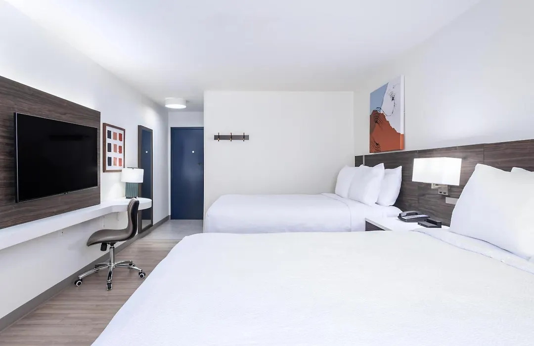 Spark By Hilton Clarion-1