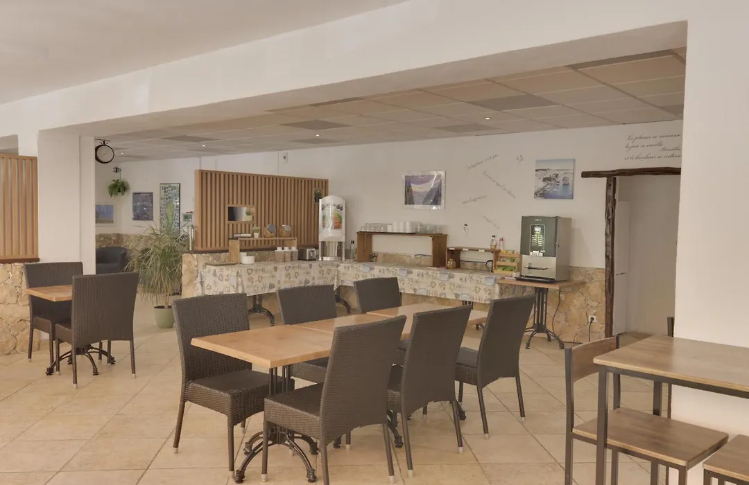 Hotel des Etrangers-1