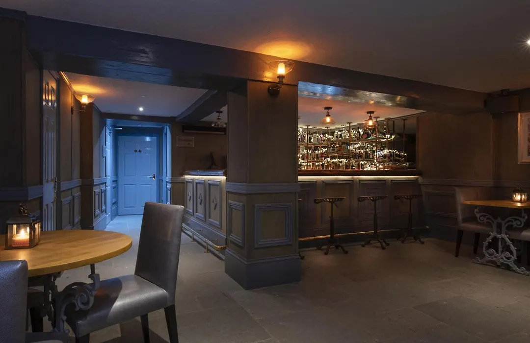 Twenty Hotel & Bar-1