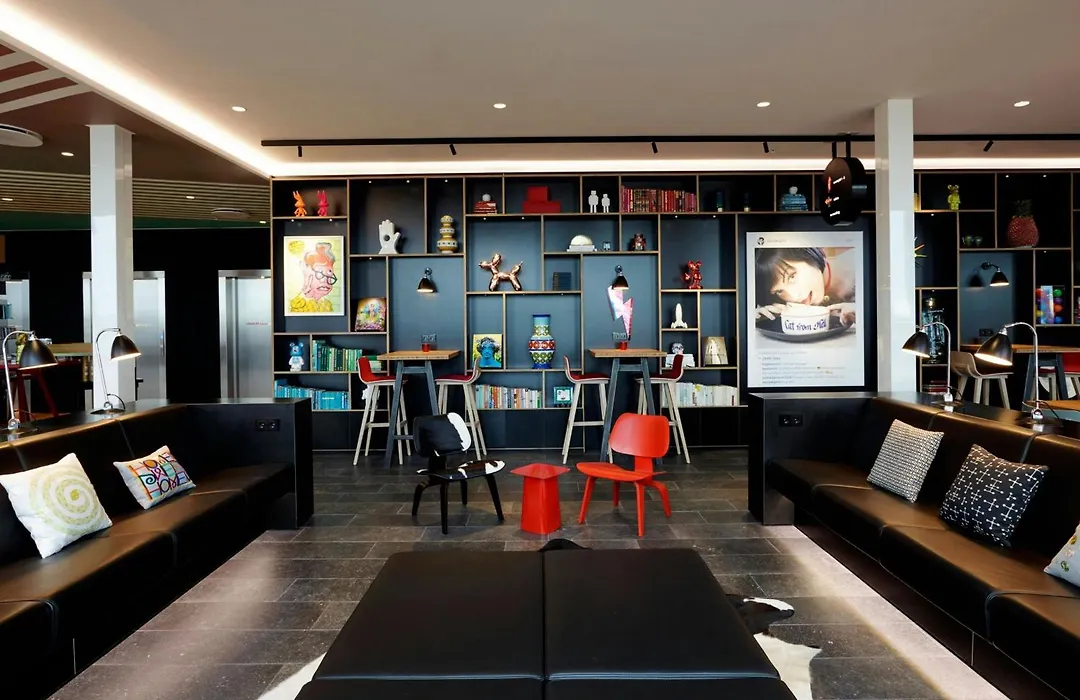 Citizenm Copenhagen Radhuspladsen-1