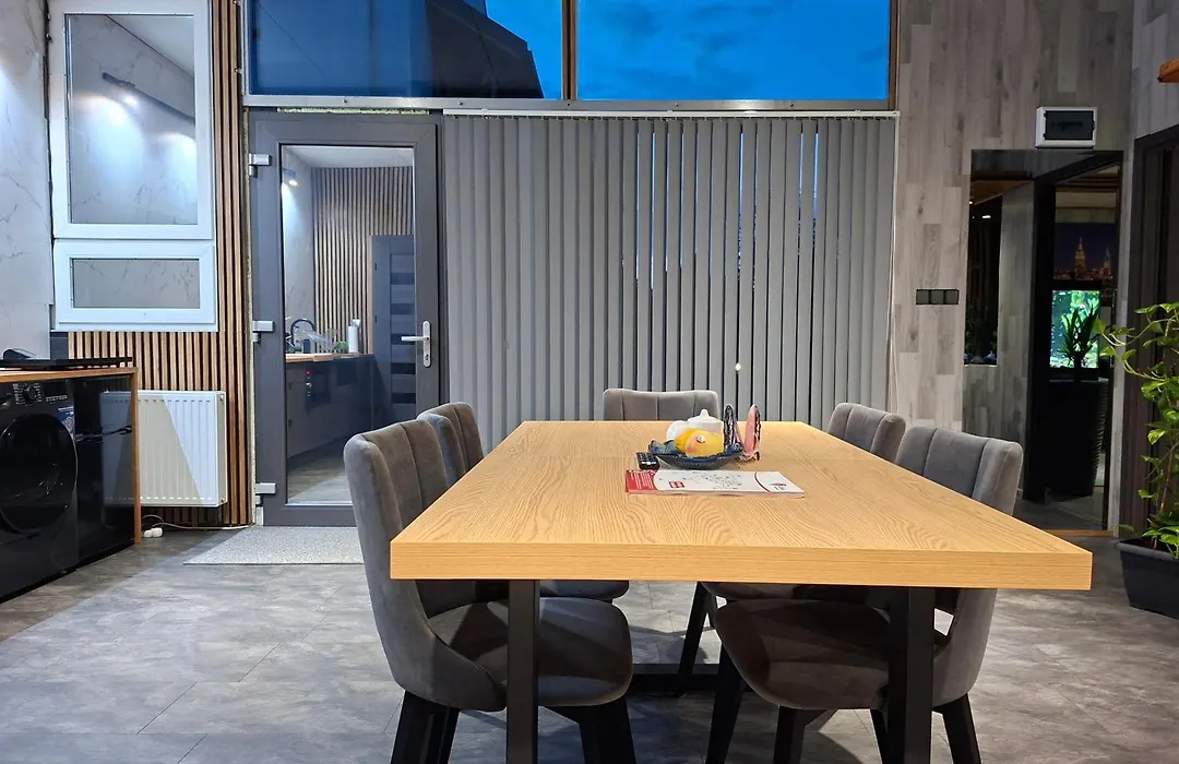 Villa Vip - Pokoje,Sniadanie,Apartament Kinowy, Masaz-1