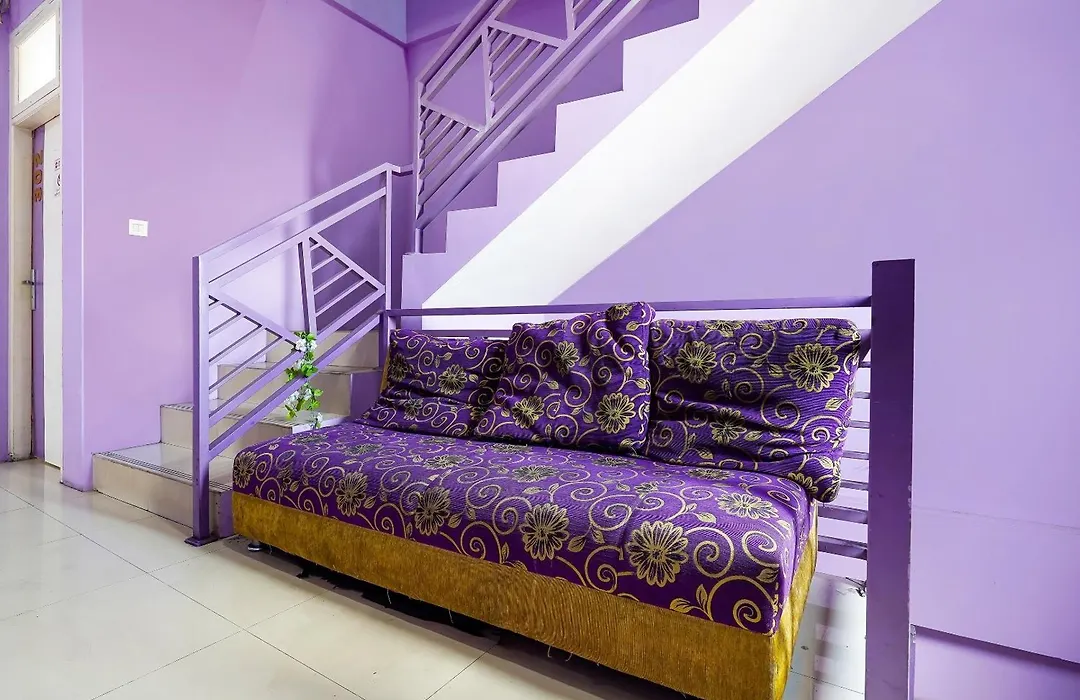 Oyo 91299 Violet Guest House-1