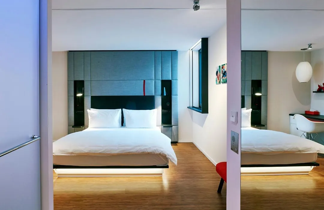 citizenM Paris Champs-Élysées-1
