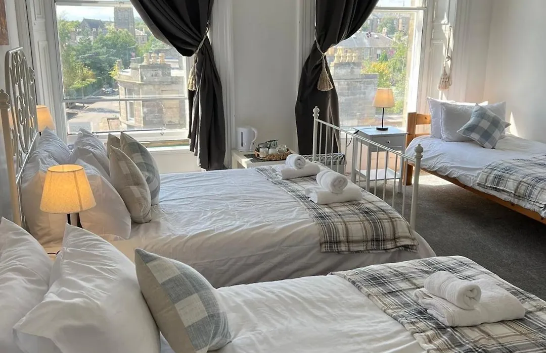 Edinburgh Travel Guest House-1