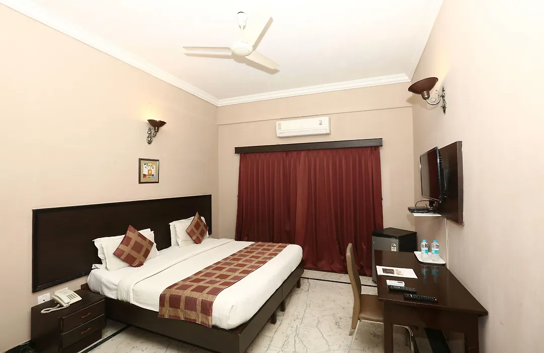 The Down Town Hotel-1