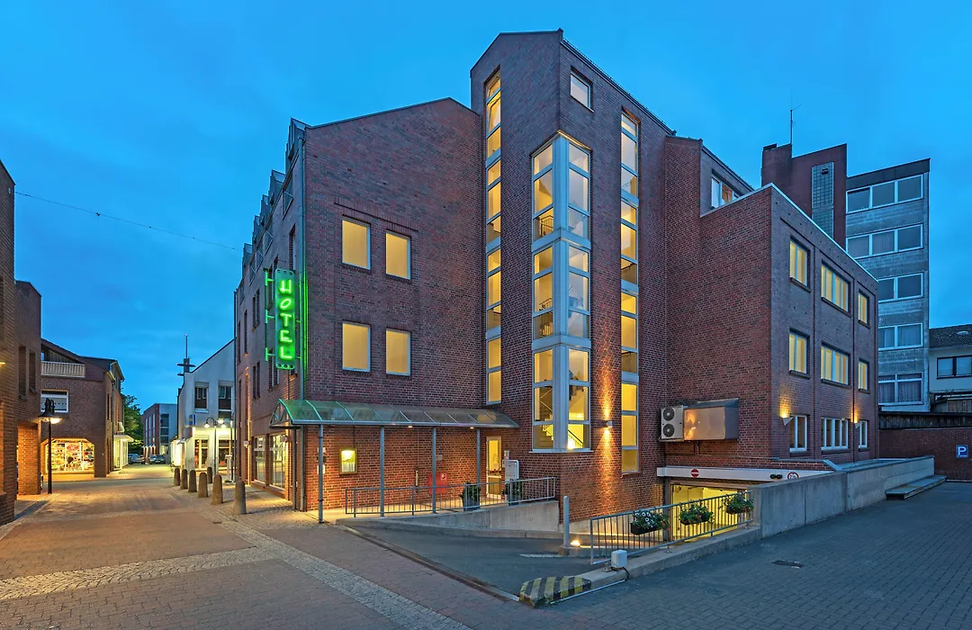 HOTEL BREMER TOR, Bestes Hotelfrühstück, Self-Check-In 24 h-1