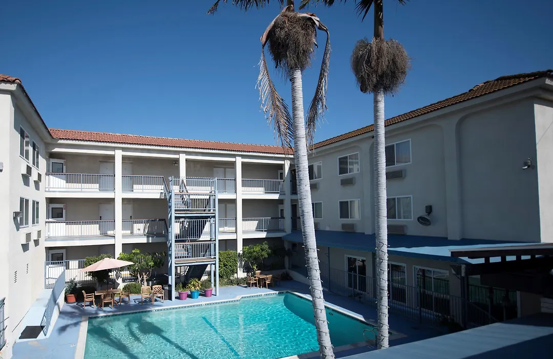 Brookhurst Plaza Inn-1