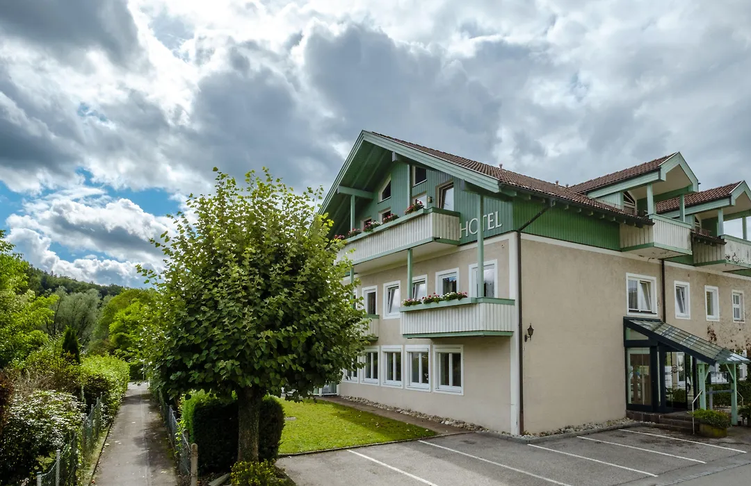 Gartenhotel Salzach-1