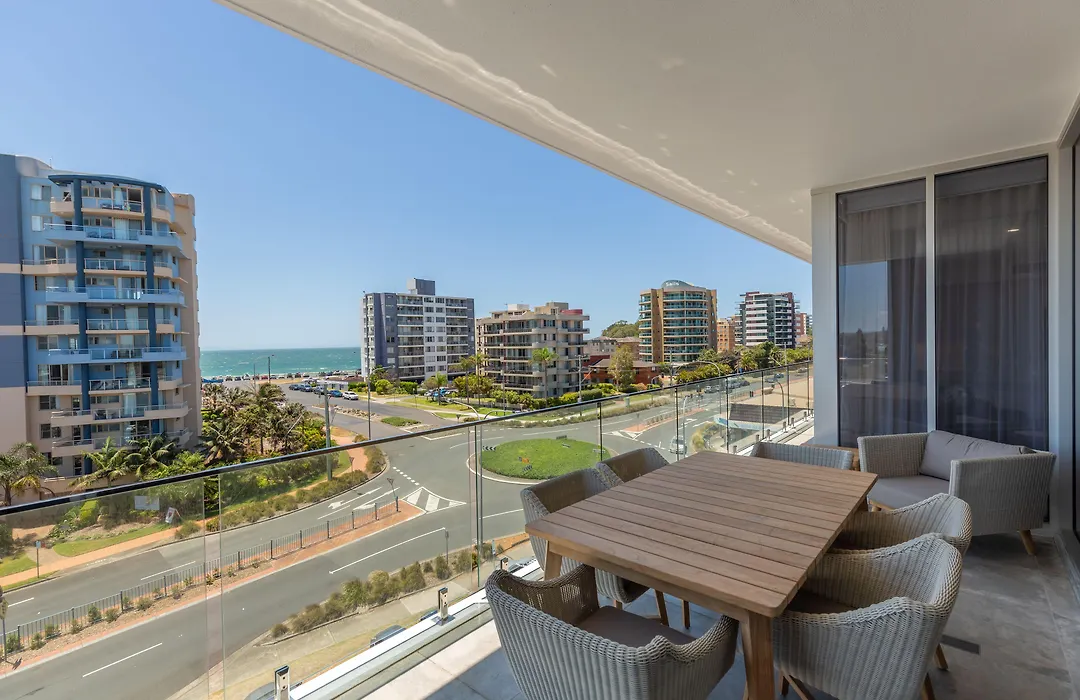 Astina Suites, Forster-1