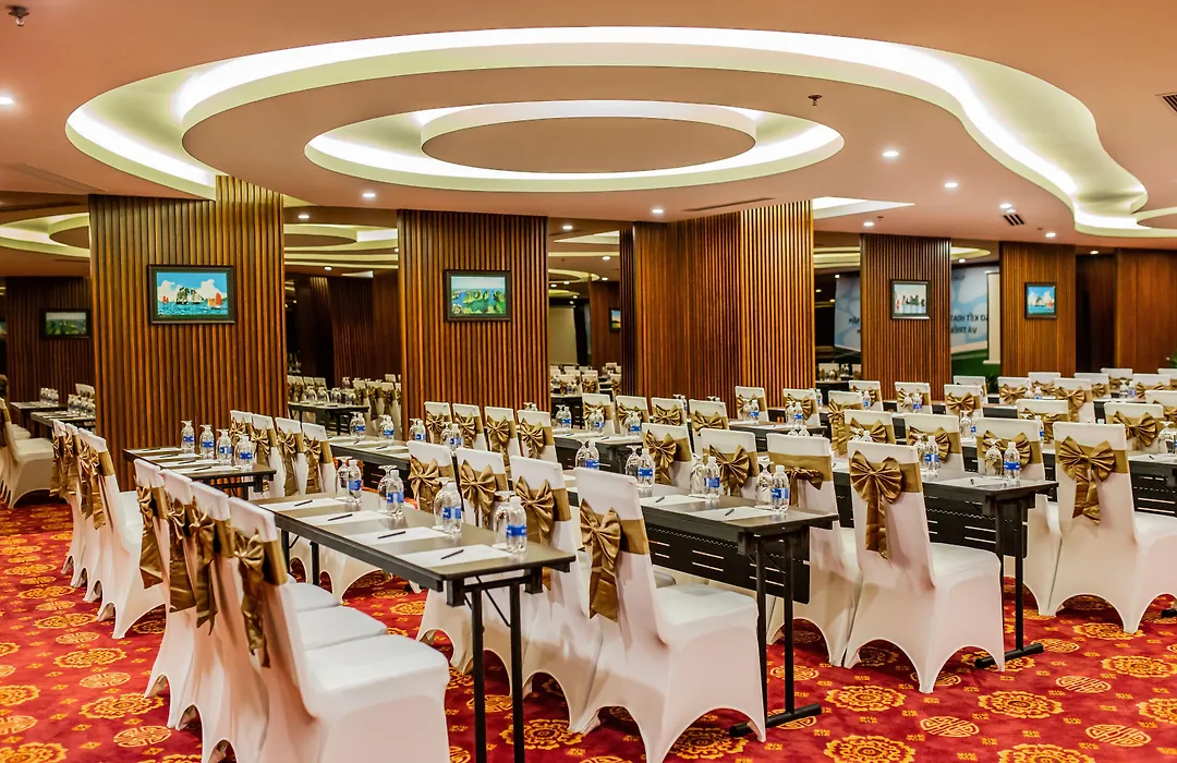Central Luxury Hạ Long Hotel-1