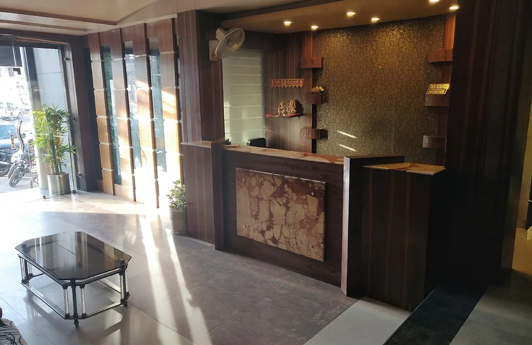 Hotel Rahul-1