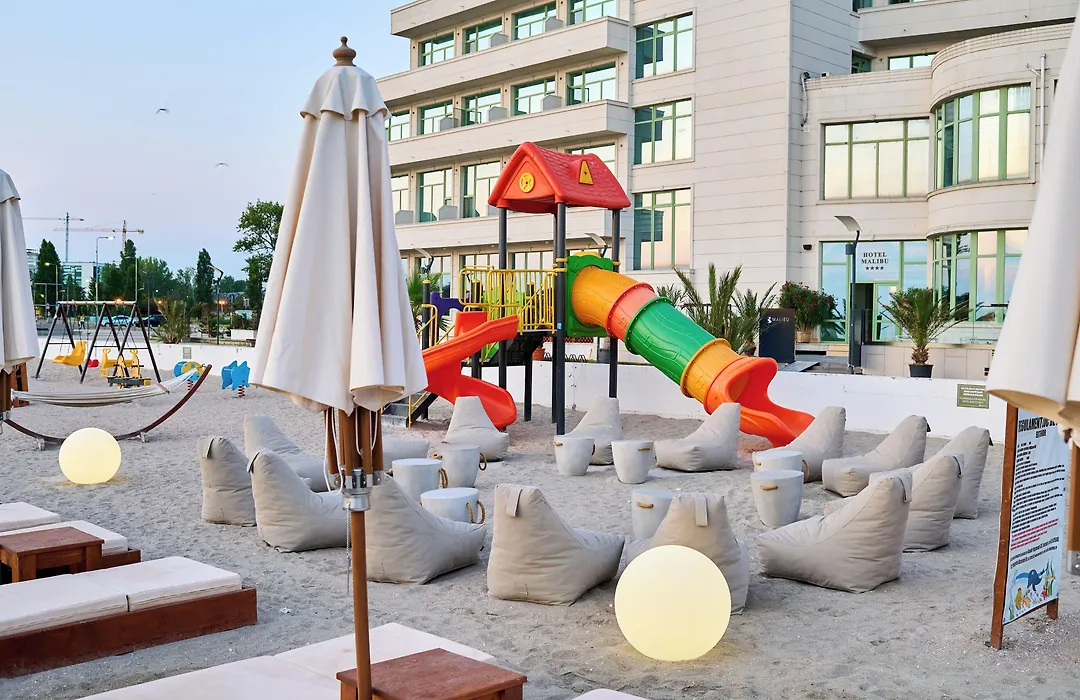 Hotel Malibu-1