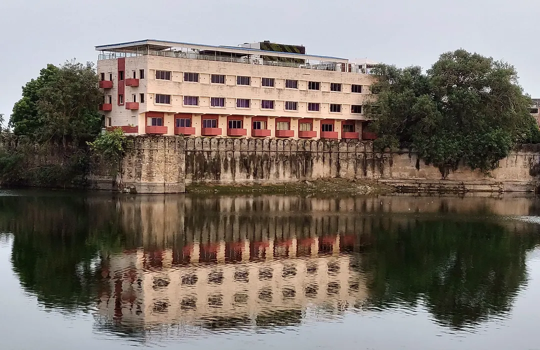 Rajdarshan - A Lake View Hotel In Udaipur-1