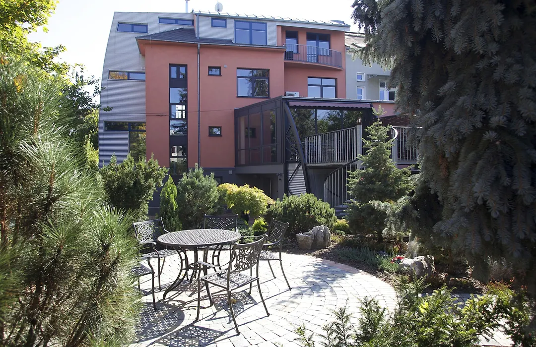 Hotel Conti-1