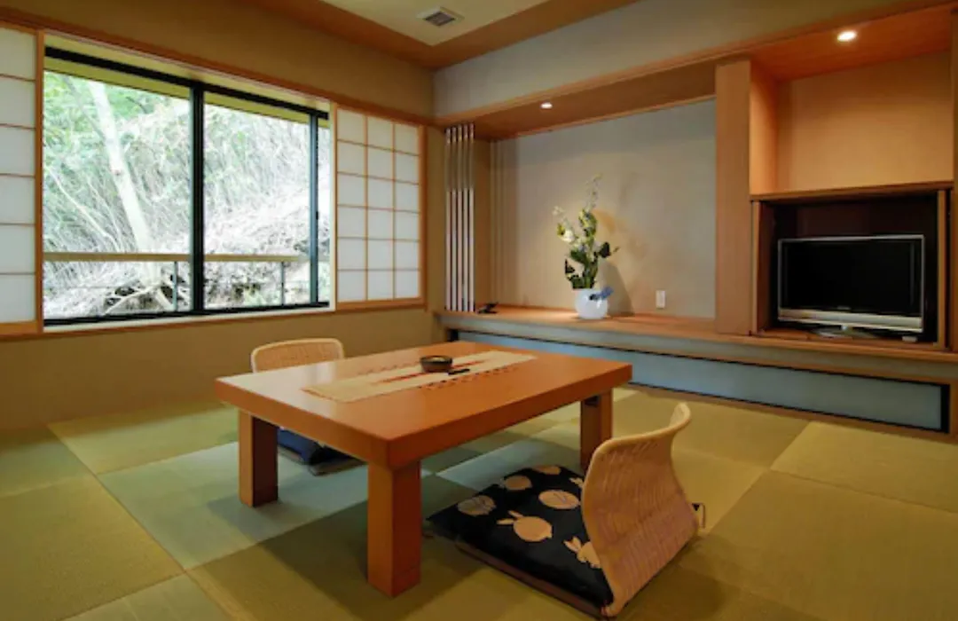 Hakone Tokinoshizuku-1