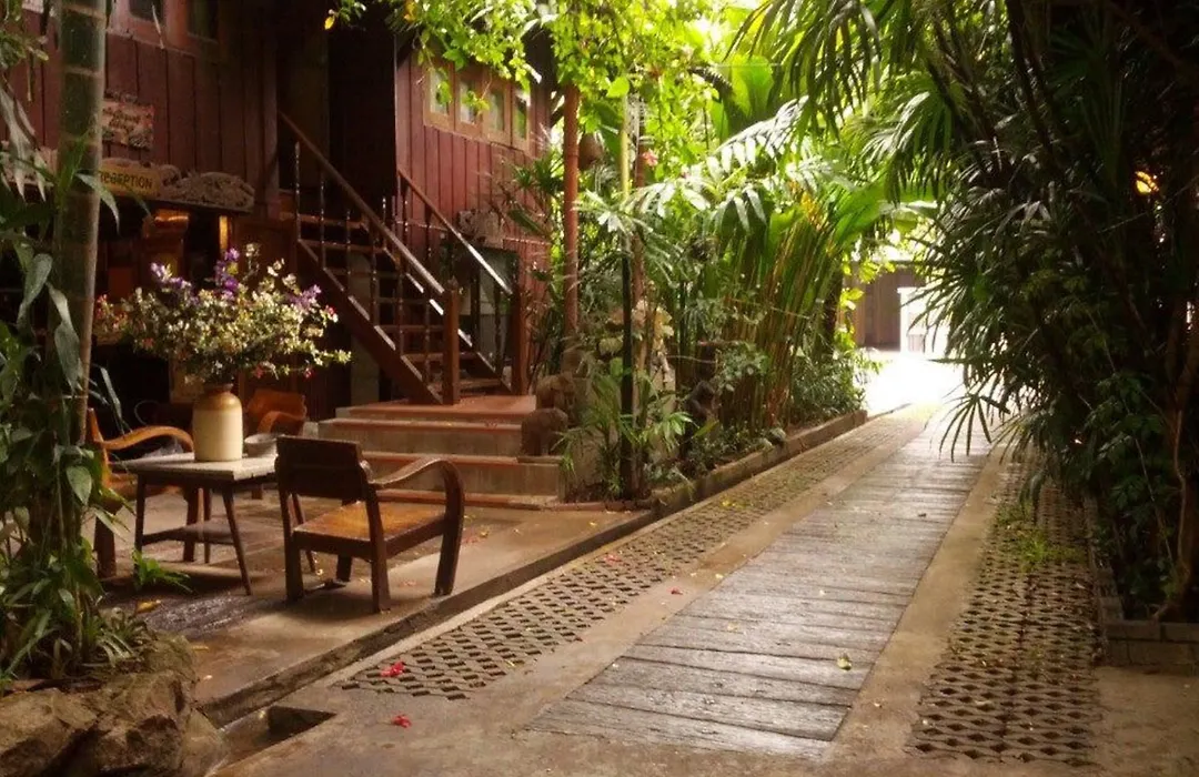 Gap'S House-1